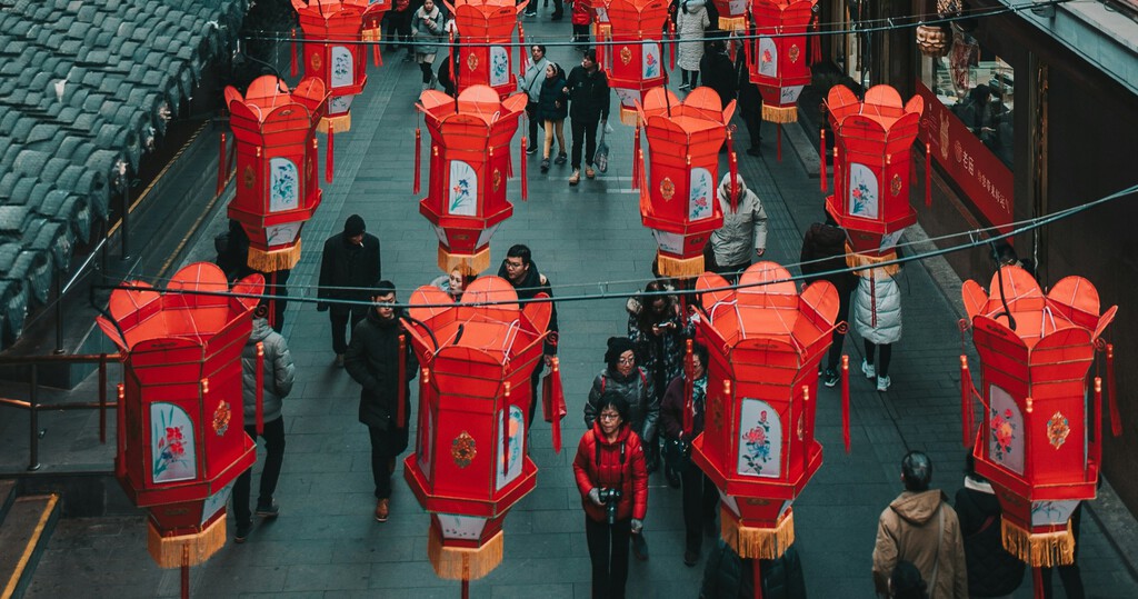 La generación Z china está harta del desempleo y se ha rebelado contra el sistema: presumen de dormir mucho y perder el tiempo 